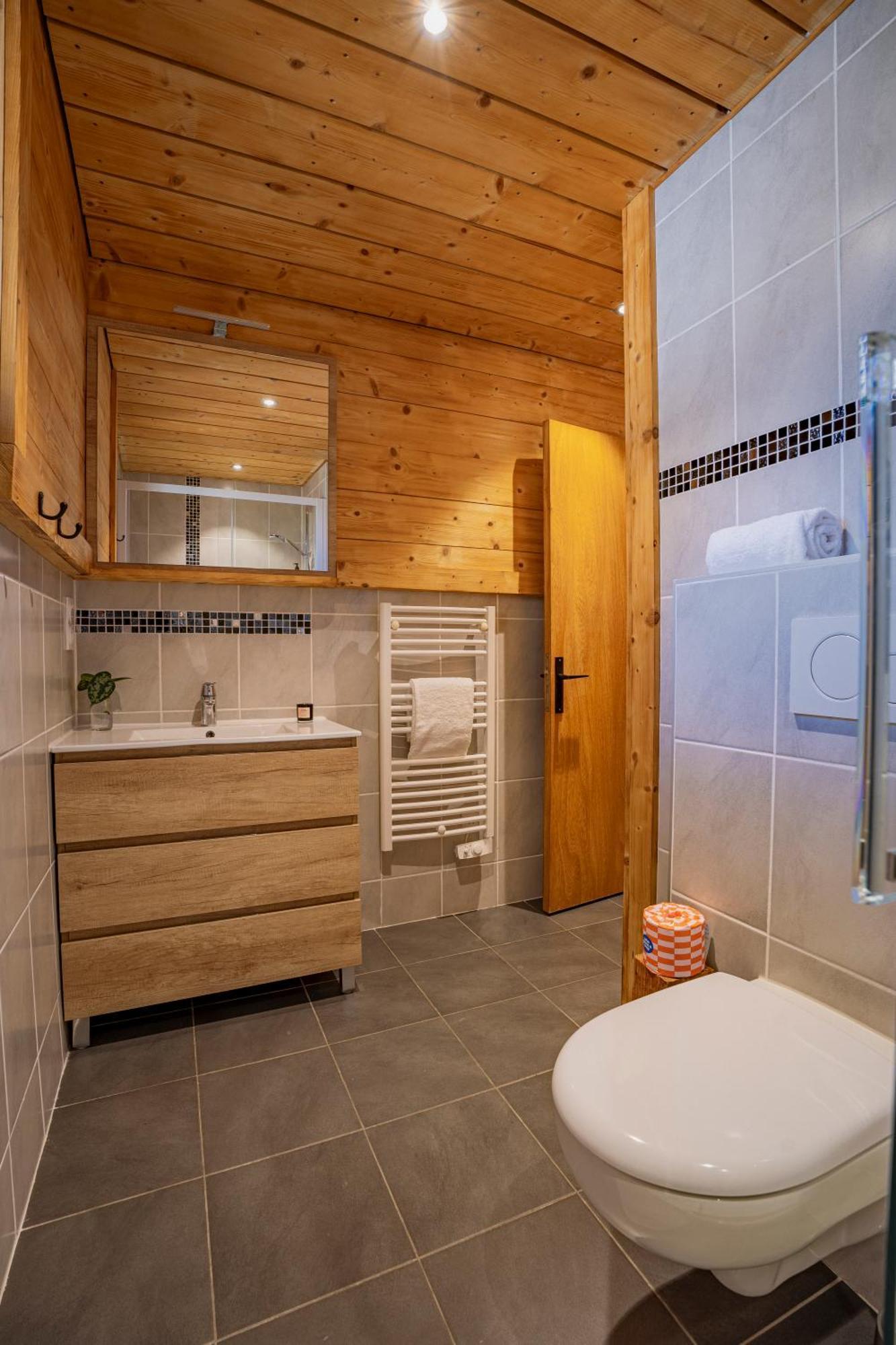 The Fat Fox Lodge, Morzine Montriond Exteriör bild