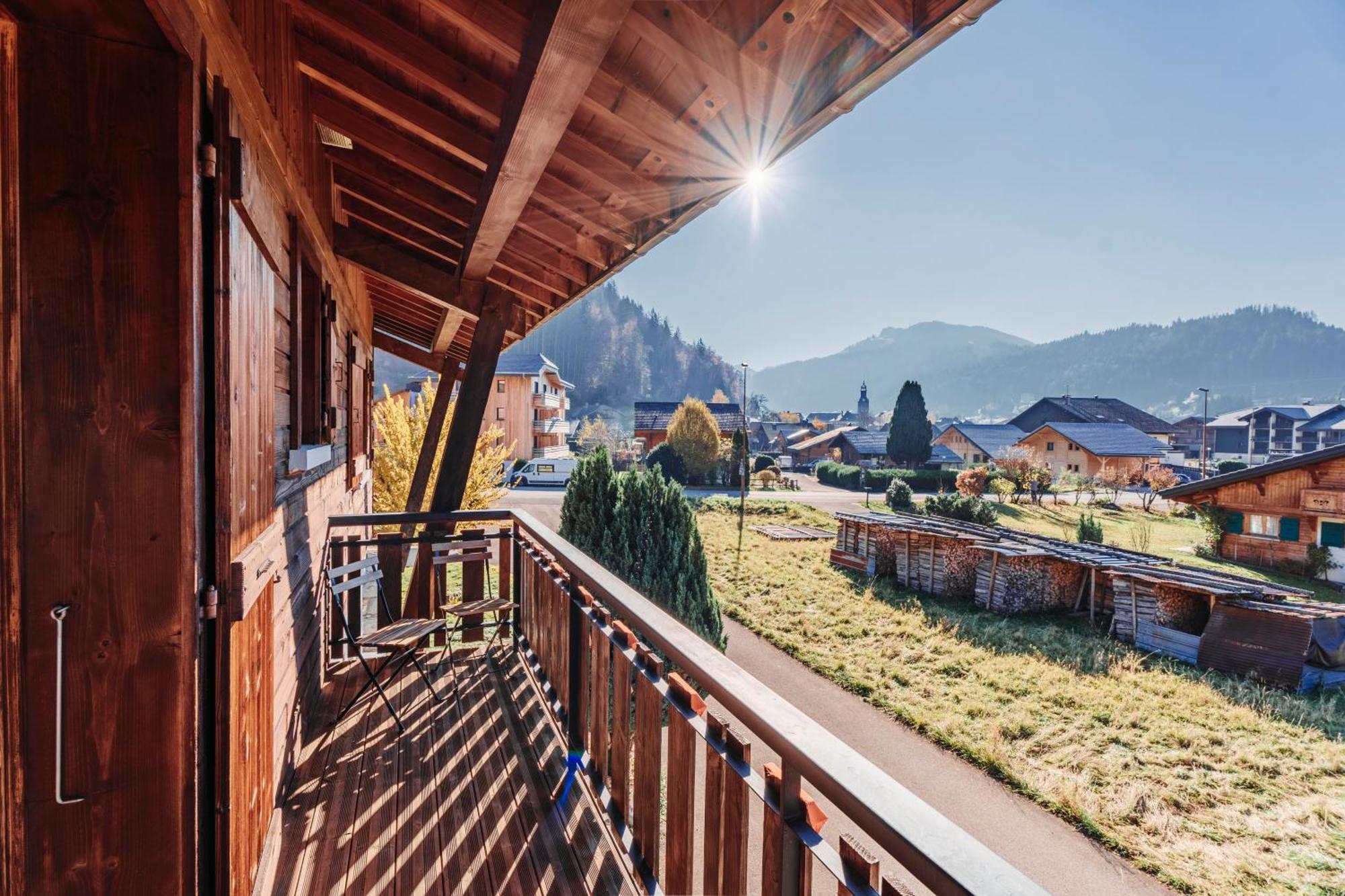 The Fat Fox Lodge, Morzine Montriond Exteriör bild